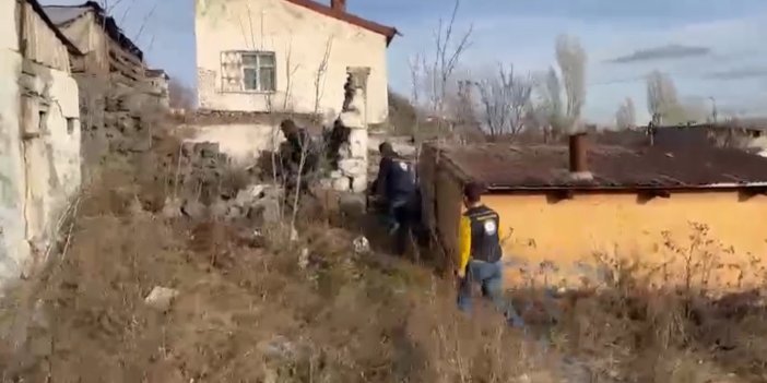 Düzensiz göçmenler kaçtı, polis kovaladı