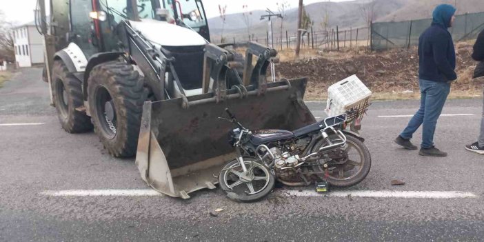 iş makinesi ile motosiklet çarpıştı: 1 kişi öldü