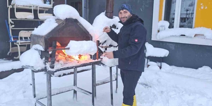 Uzundere’de kardan cağ kebabı