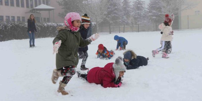 Bahçesaray’da taşımalı eğitime 1 gün ara verildi