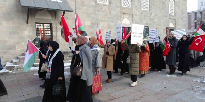 Sağlık çalışanları protesto yürüyüşleri 55’nci haftada da devam etti