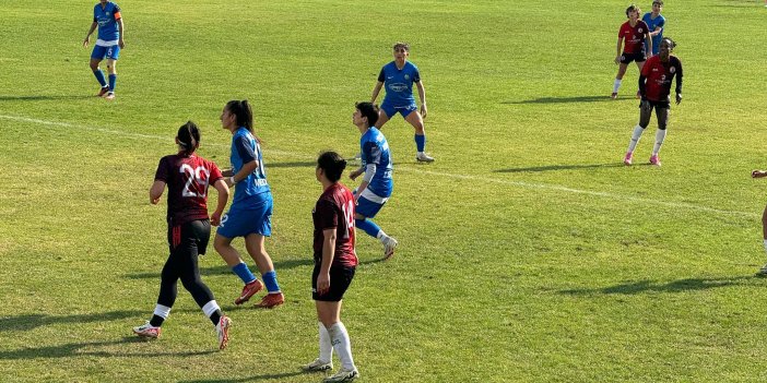 Yüksekova Spor Kadın Futbol Takımı, Antalya deplasmanında galip geldi