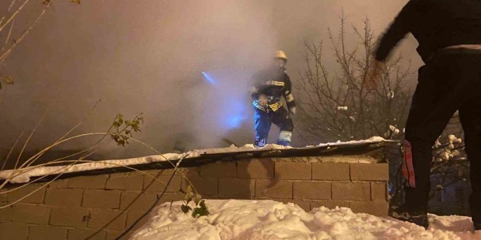 Erzincan’da ev yangını