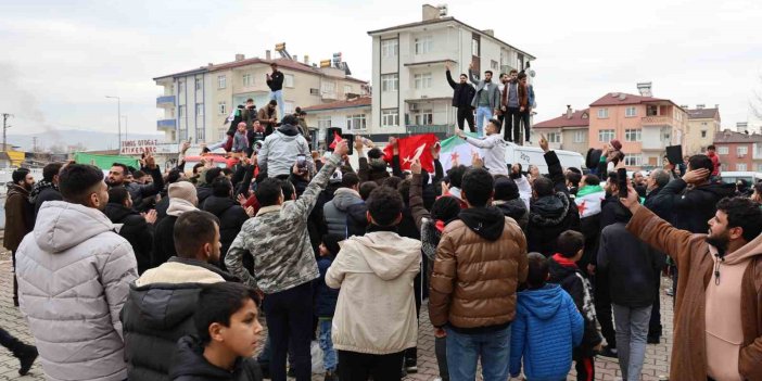 Elazığ’daki Suriyeliler Esed’in gidişini coşkuyla kutladı