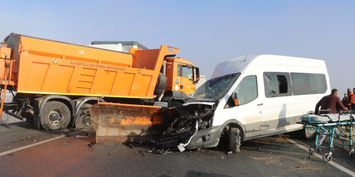 Van'daki zincirleme kazalar; 9'u ağır, 30 kişinin tedavisi devam ediyor