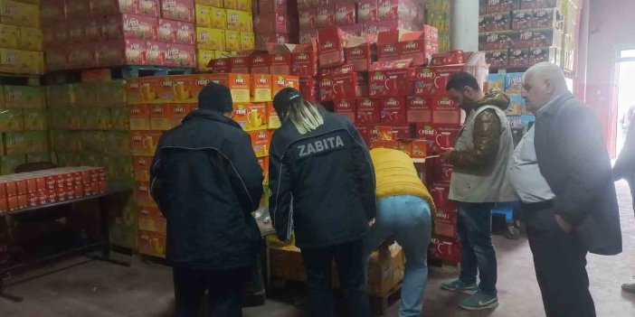 Antep'te tarihi geçmiş 494 koli ürün imha edildi