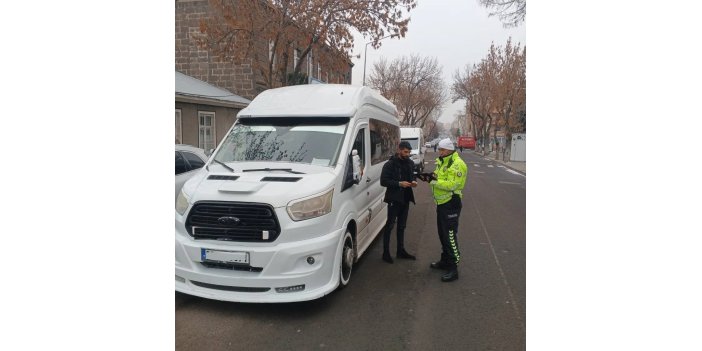 Okul servislerine trafik denetimi