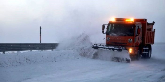 Kars’ta kardan 11 köy yolu ulaşıma kapandı