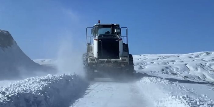 Muş’ta kardan kapanan köy yolları ulaşıma açıldı