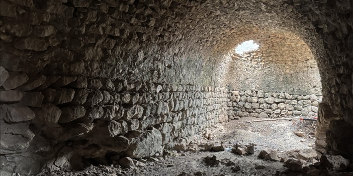 Nemrut Dağı eteklerinde yaklaşık 750 senelik han ve köprü bulundu