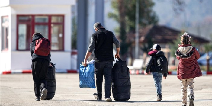 BM Uluslararası Göç Örgütü: "Geçen hafta ülke dışında yaşayan 100 bin Suriyeli evlerine döndü"