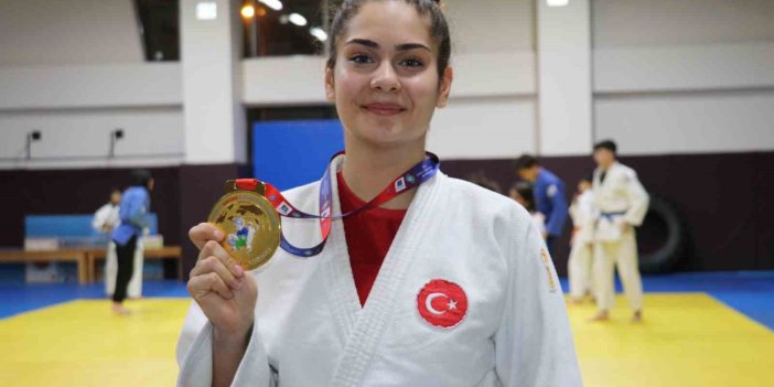 Dünya şampiyonu Vanlı sporcu Işıl Sinem Aydın olimpiyatlara hazırlanıyor