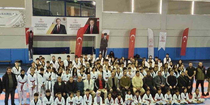 Tatvan’da Taekwondo Kuşak müsabakası gerçekleştirildi