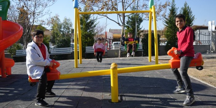 Adıyaman’da park ve bahçelerin onarımı sürüyor