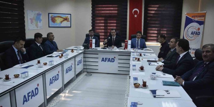 Bitlis’te ‘İl Afet Risk Azaltma Planı’ toplantısı gerçekleştirildi