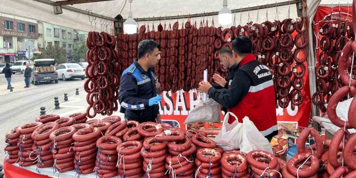 Urfa’da 1 ton sahte sucuk ele geçirildi