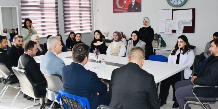 Yüksekova'da "Mesleki Tanıtım ve Kariyer Günleri" düzenlendi