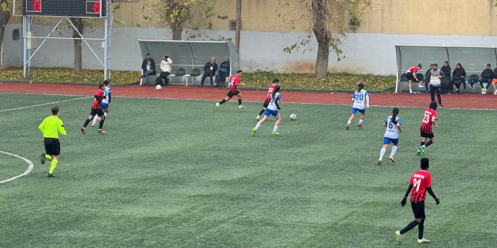 Yüksekova Spor rakibini 6-0 yendi