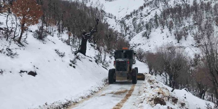 Diyarbakır’da kapanan 300 kilometrelik yol ulaşıma açıldı