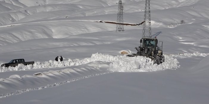 Muş’ta kar yağışı ve tipiden kapanan köy yolları ulaşıma açıldı