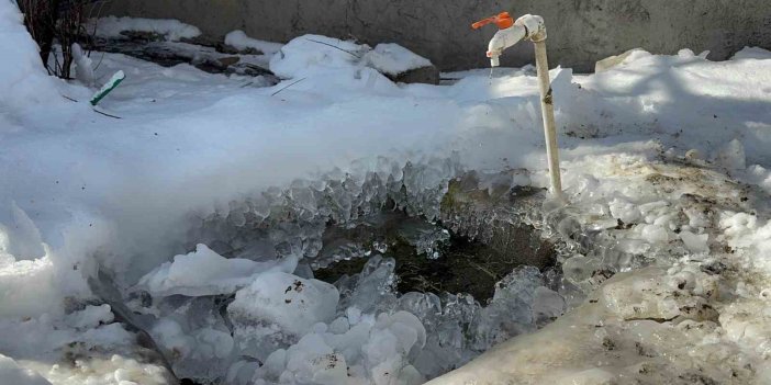 Ağrı'da hava sıcaklığı eksi 15’i gördü