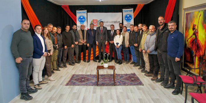 Gazeteciler, Hakkari’deki yemek programında bir araya geldi