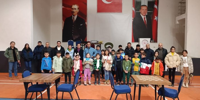 Hakkari’de "Satranç İl Birinciliği Yarışması" tamamlandı