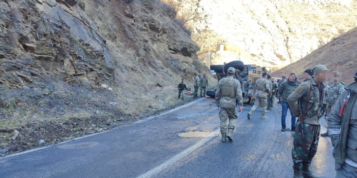 Şırnak’ta askeri araç devrildi: 2 yaralı