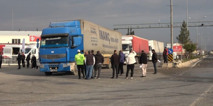 Öncüpınar Sınır Kapısı’nda kilometrelerce tır kuyruğu