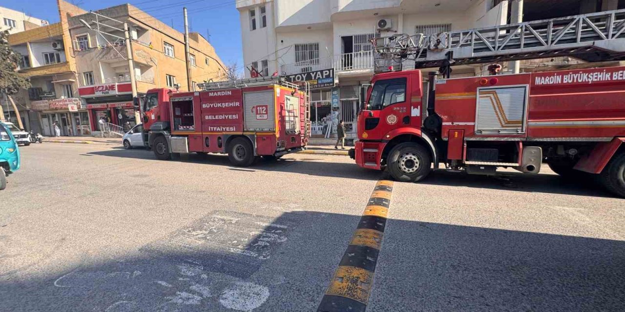 Nusaybin'deki Aile Sağlık Merkezi’nde korkutan yangın