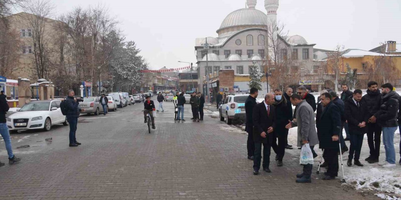 Bulanık'ta 2016 yılından beri kapalı olan yol trafiğe açıldı