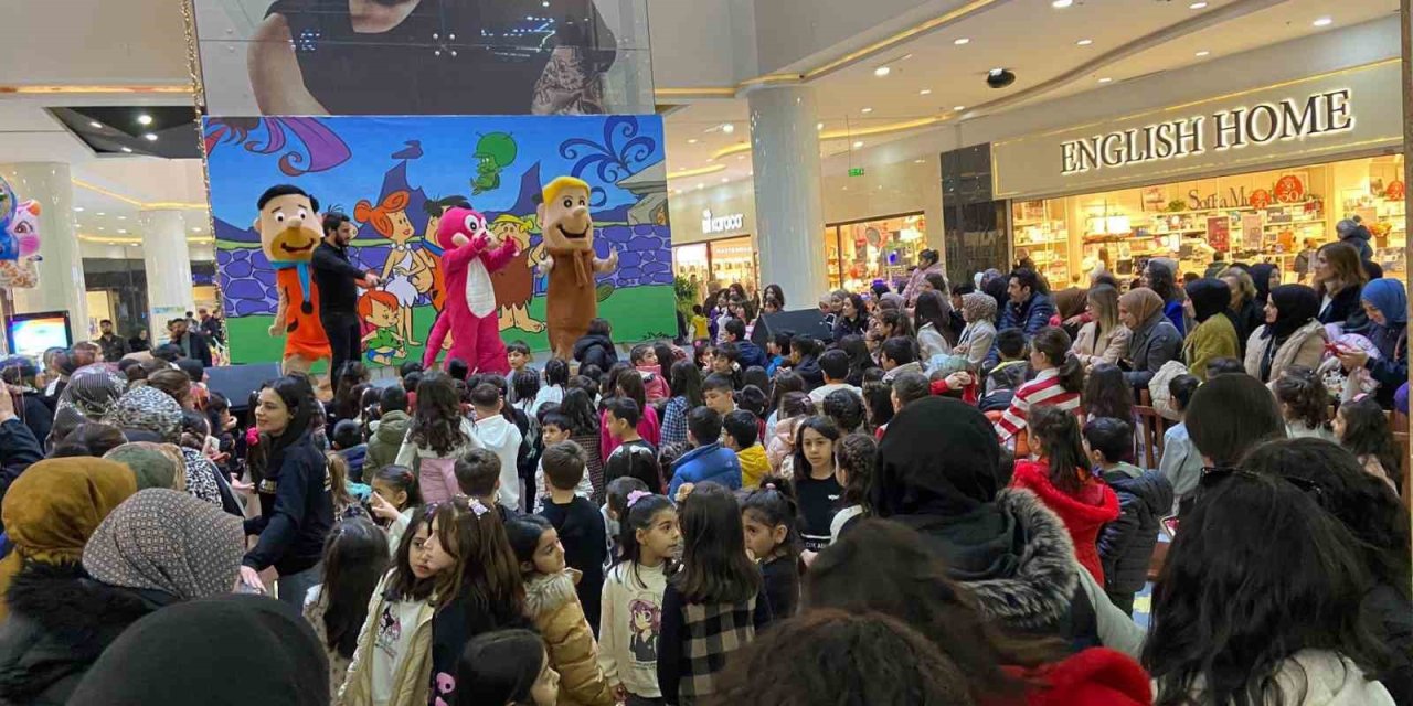 Sömestir tatilinde Taş Devri etkinliği düzenlendi