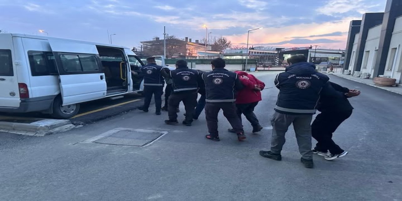 Erzincan’da göçmen kaçakçılığı suçundan 4 kişi tutuklandı