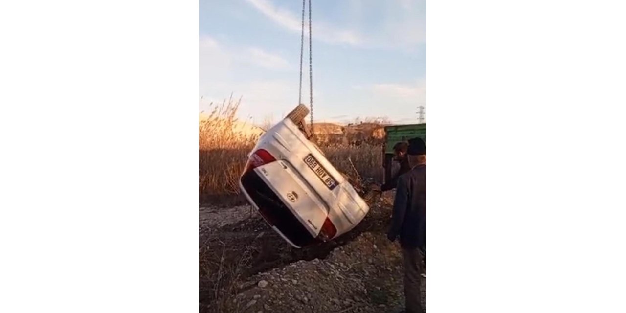 Gezintiye çıkan nişanlı çiftin aracı Fırat Nehri’ne uçtu