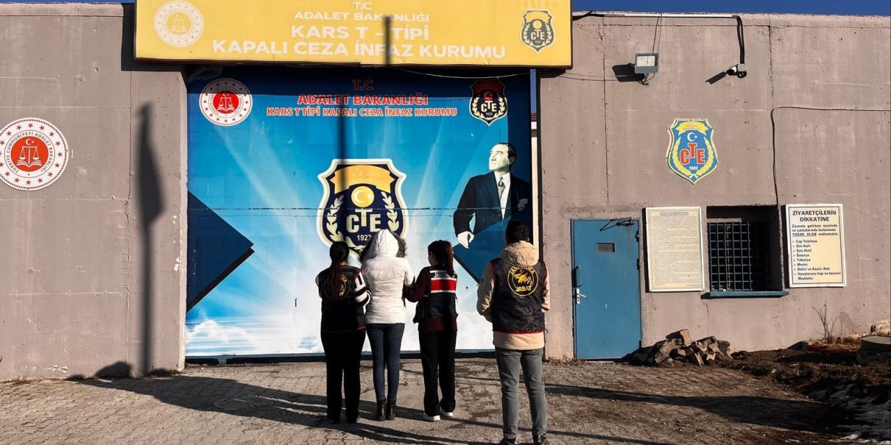 Uyuşturucu taciri kadın tutuklandı