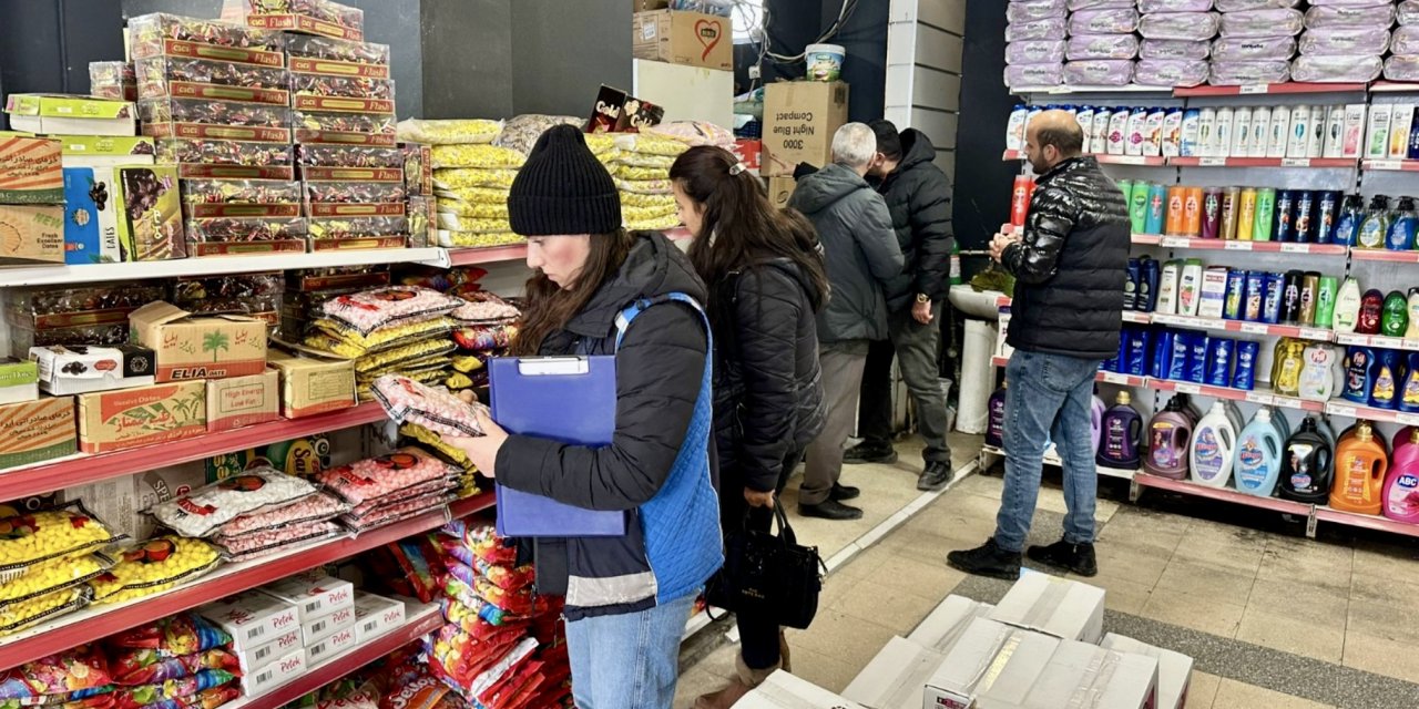 Marketlerde gıda güvenliği ve fiyat denetimi yapıldı