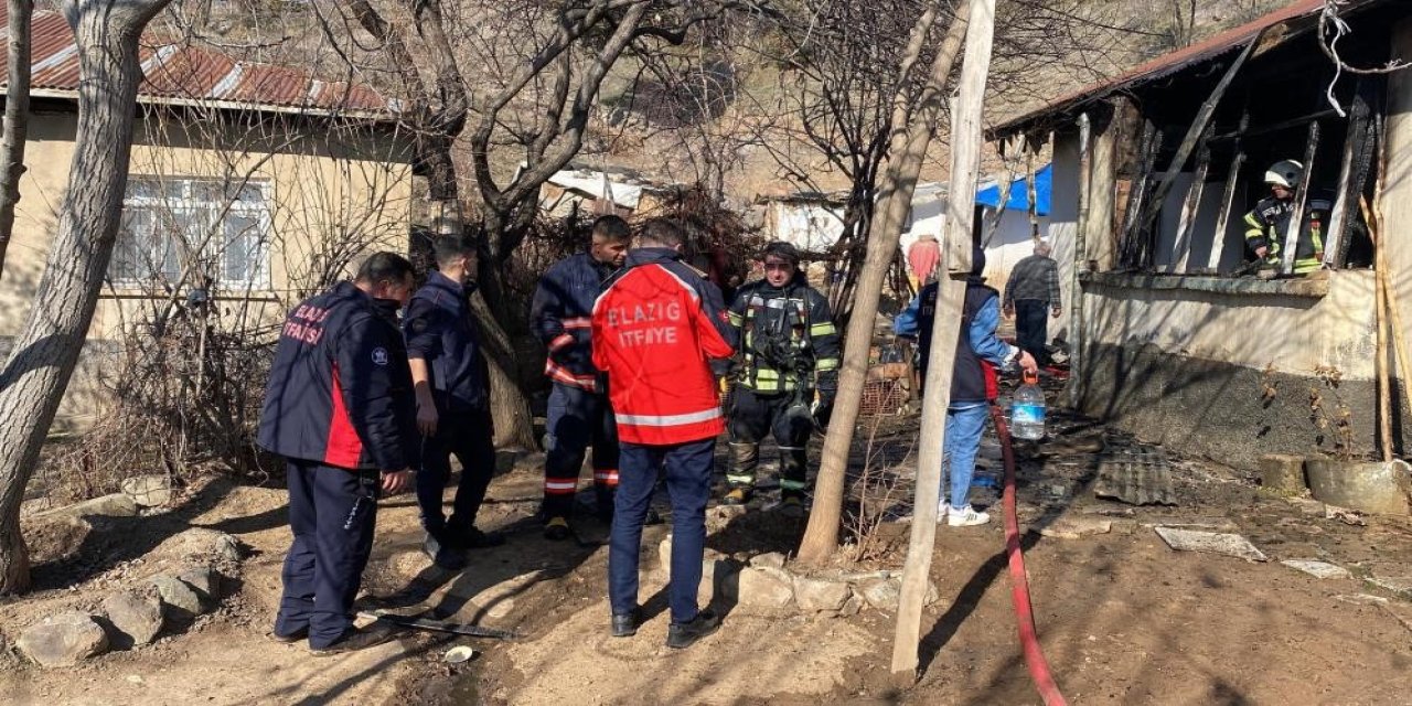 Elazığ’daki yangın faciasında ağır yaralanan genç kız yaşamını yitirdi