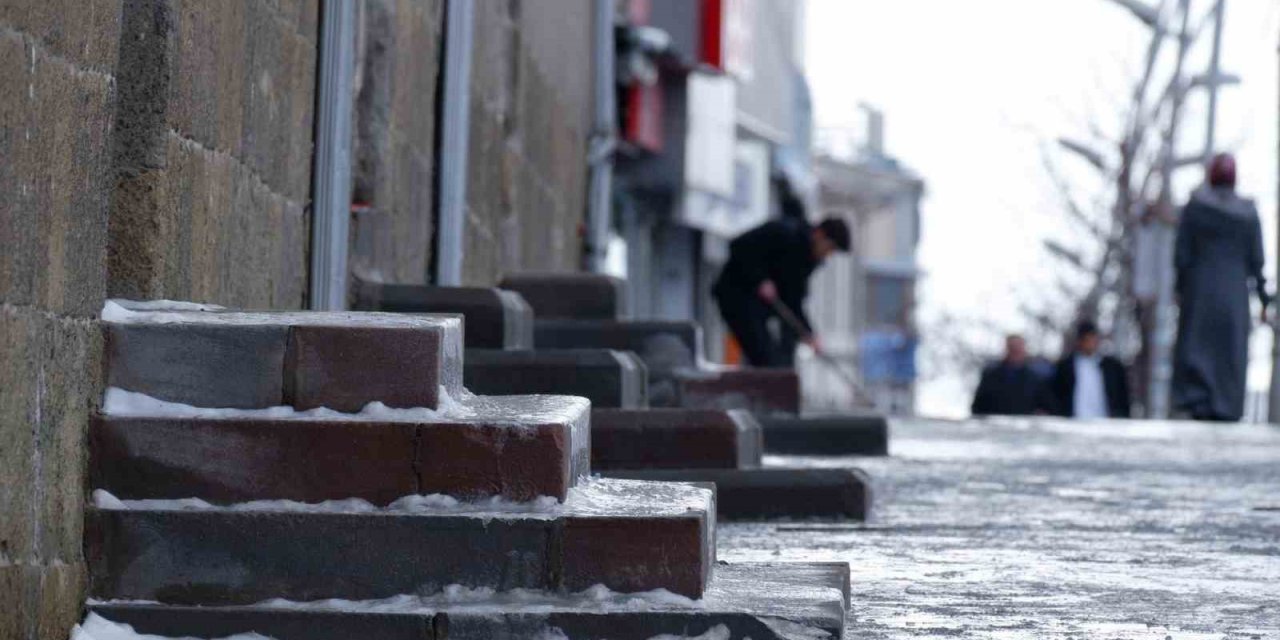 Soğuk hava rekoru Erzurum Tekman'da: -30,6