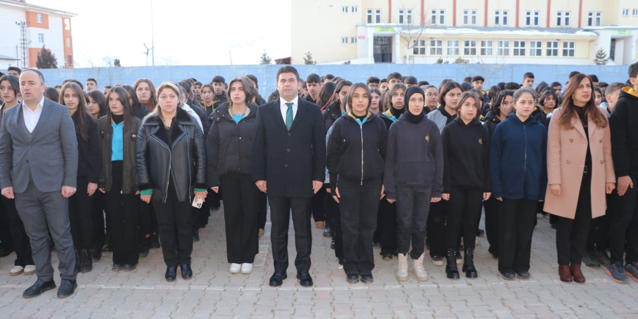 Hakkari’de 60 bin 882 öğrenci ders başı yaptı