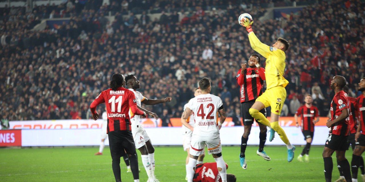 Galatasaray Gaziantep'ten 3 puanla döndü