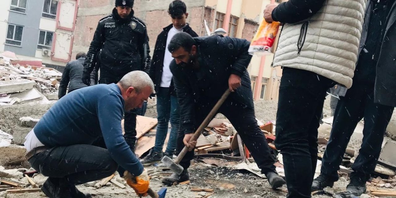 Malatya’da enkazdan saatler sonra kurtarılan depremzede: Allah bir daha o günleri yaşatmasın