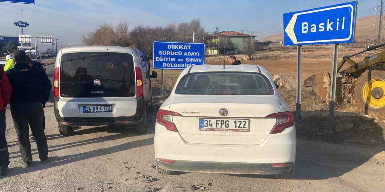 Elazığ’da trafik kazası: 2 kişi yaralandı