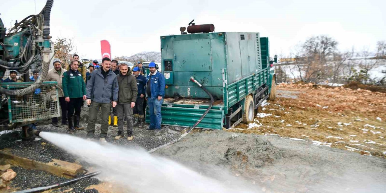 Dersim’de bir mahalle içme suyuna kavuşuyor