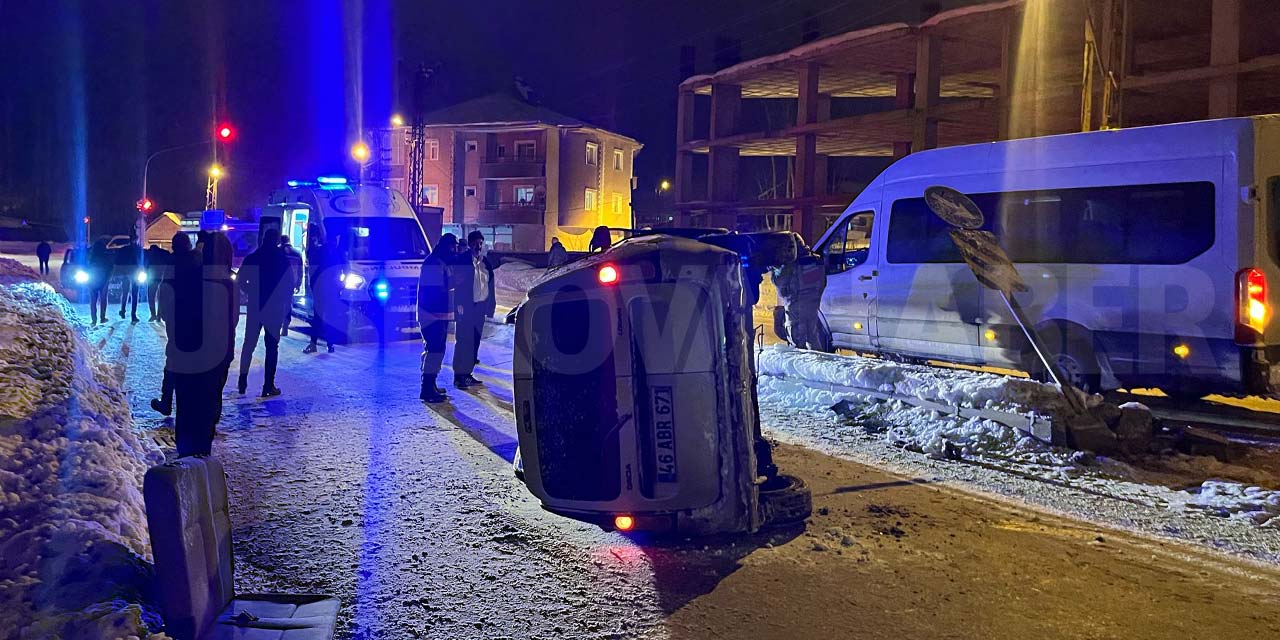 Yüksekova’da kontrolden çıkan otomobil devrildi: 5 yaralı