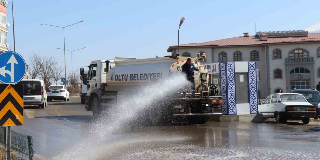 Oltu’da bahar temizliği