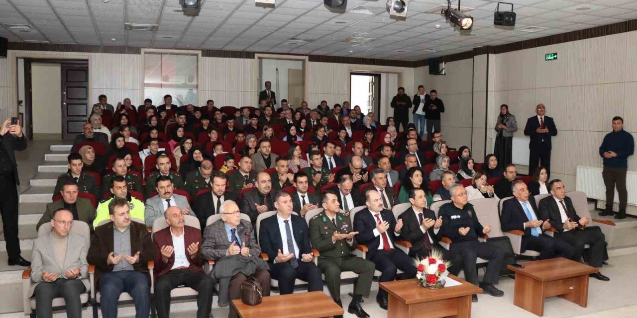 İstiklal Marşı’nın kabulünün 104. yılı Oltu’da kutlandı