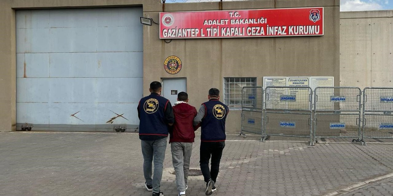Kesinleşmiş cezası bulunan 2 kişi yakalanarak tutuklandı