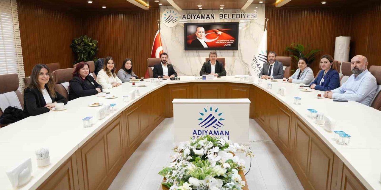 Başkan Tutdere’ye ziyaret trafiği