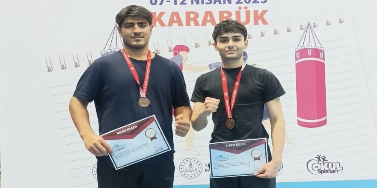 Şırnaklı sporcular boks şampiyonasında Türkiye 3.’sü oldu