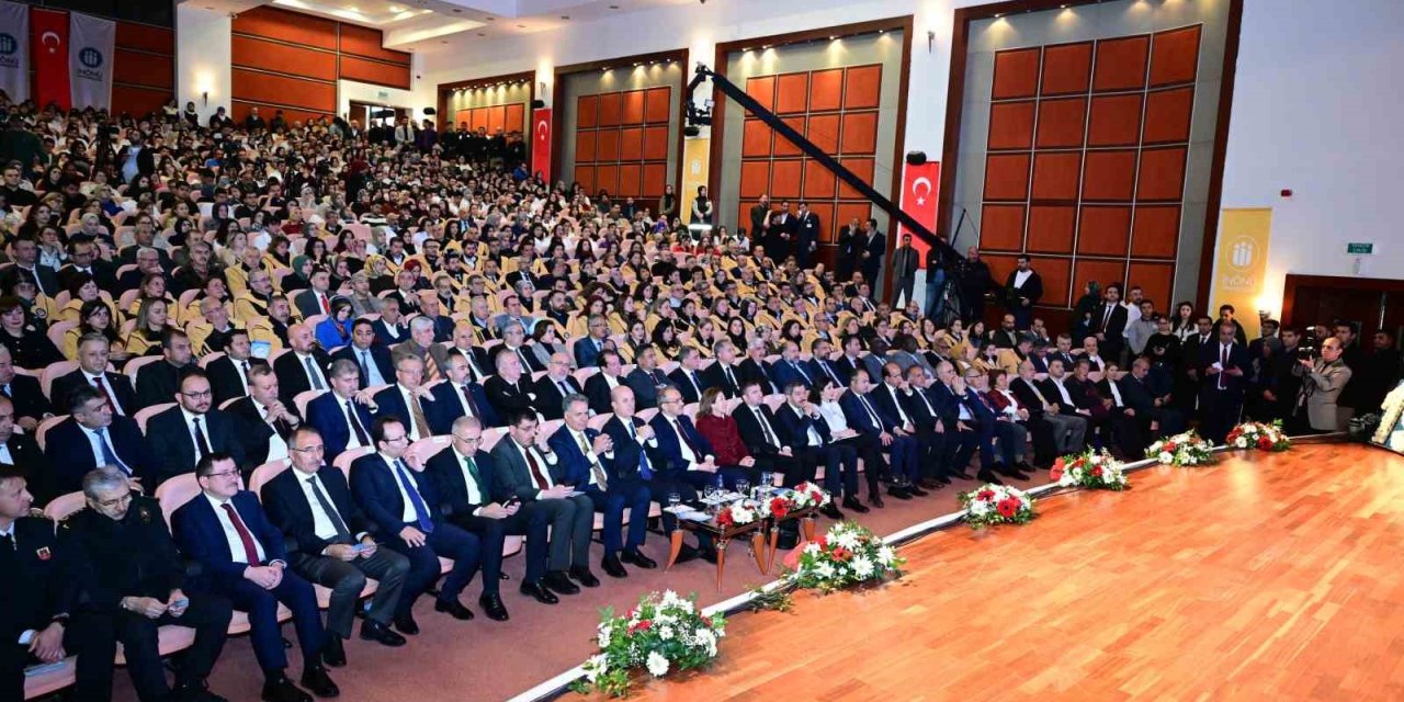 YÖK Başkanı Prof. Dr. Erol Özvar: Deprem bölgesindeki üniversitelerimizin yanındayız